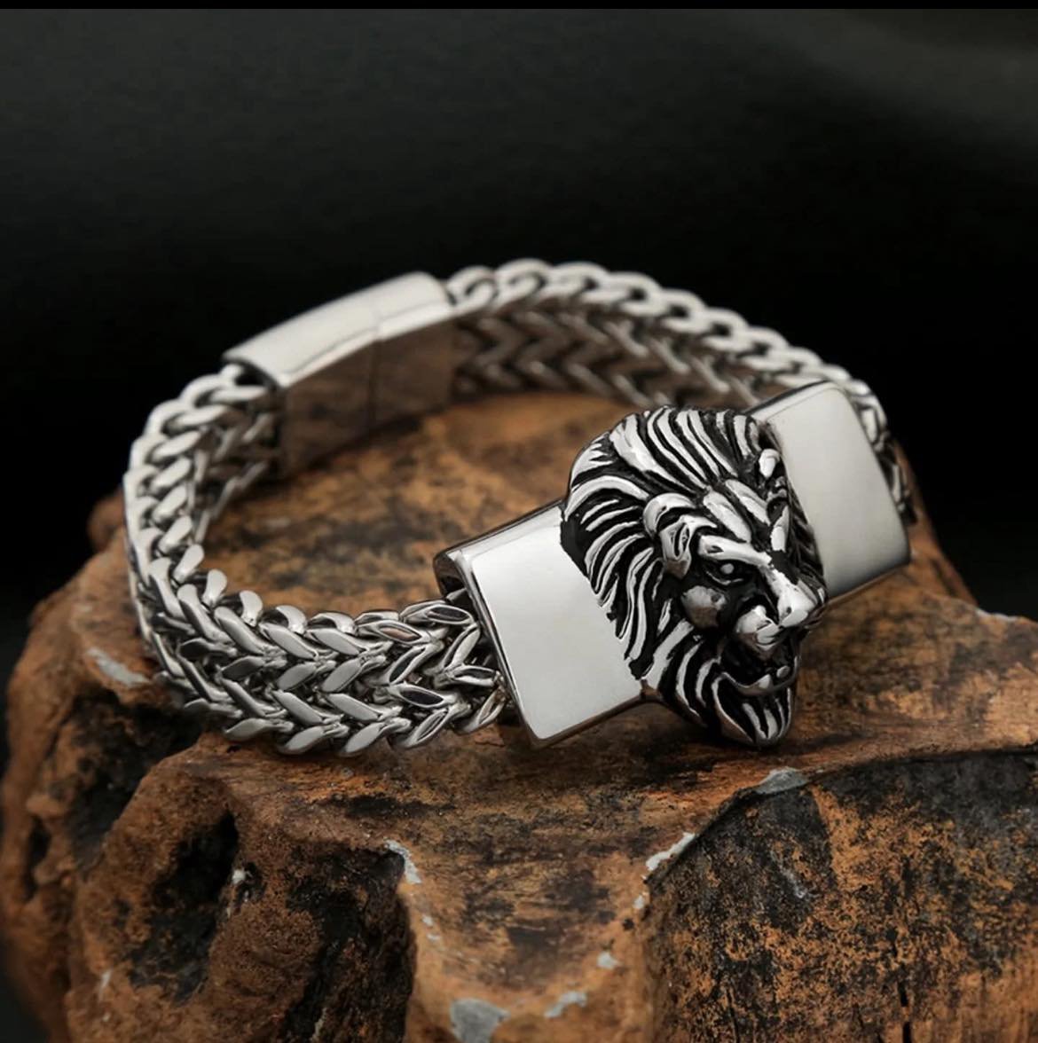 Pulsera de León tipo malla de acero inoxidable